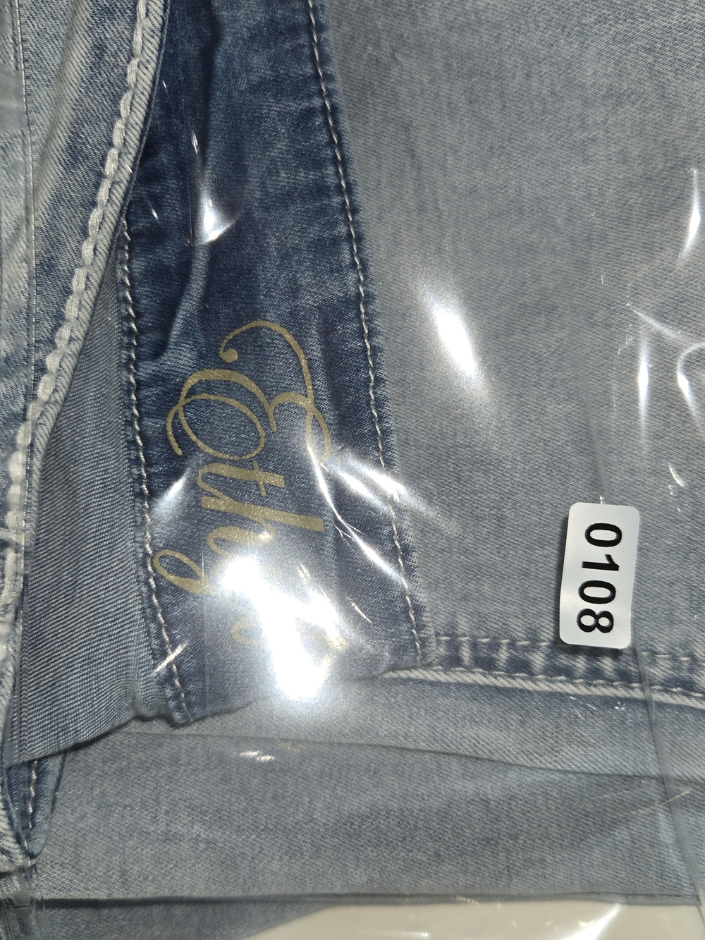 Ethyl Blue Denim Cropped Jeans Medium Wash Stretch Comfort Mid Rise Crop 4. - Picture 12 of 13